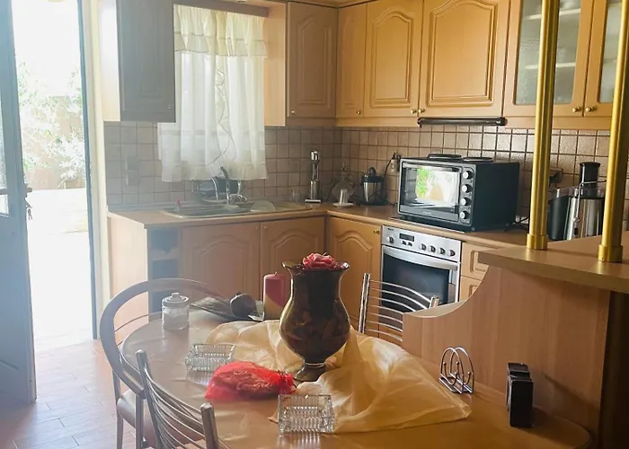 Athan Apartment Near Athens Airport